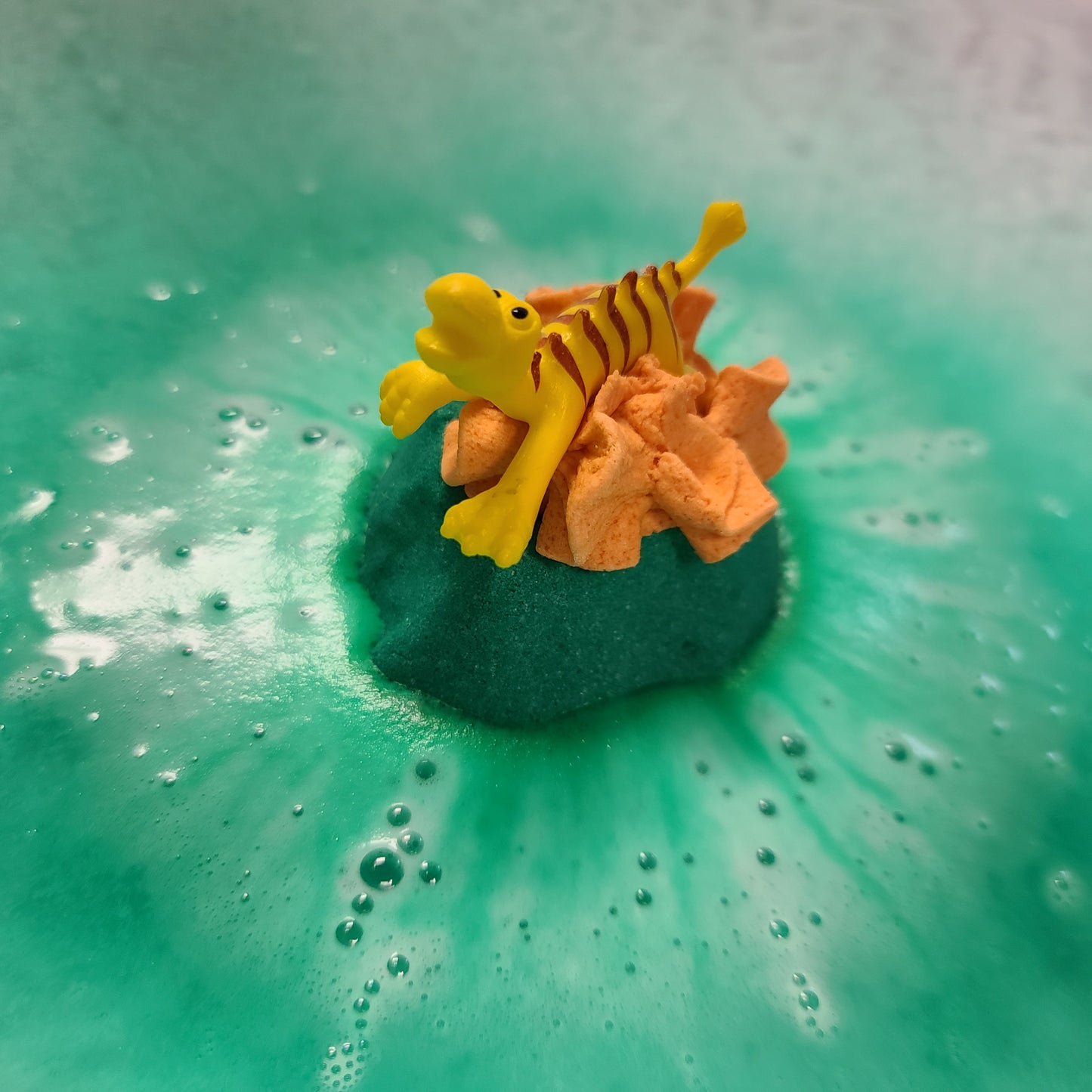 Bombe de bain surprise - Volcano (dinosaure)