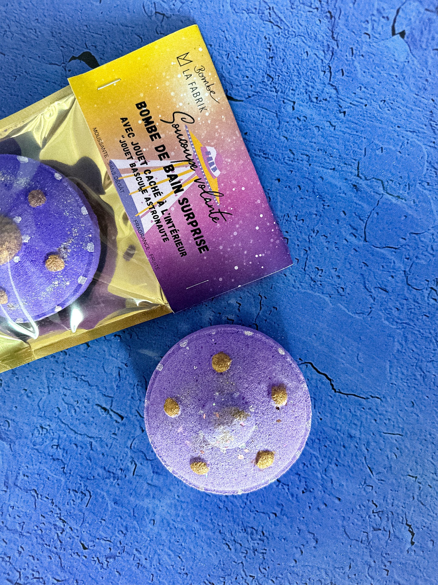 Bombe de bain surprise - Soucoupe