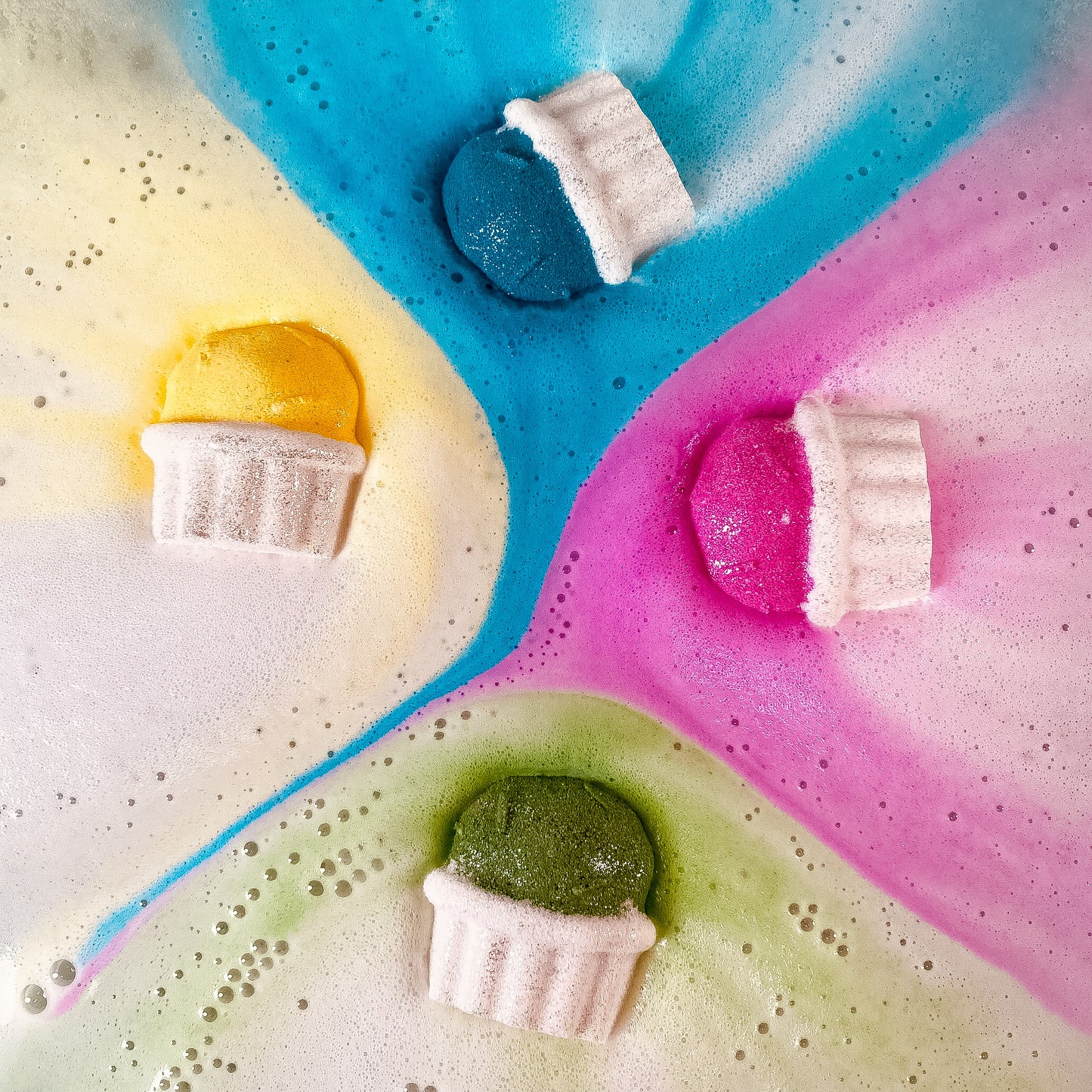 Bombe de bain surprise - Cupcakes Confetti